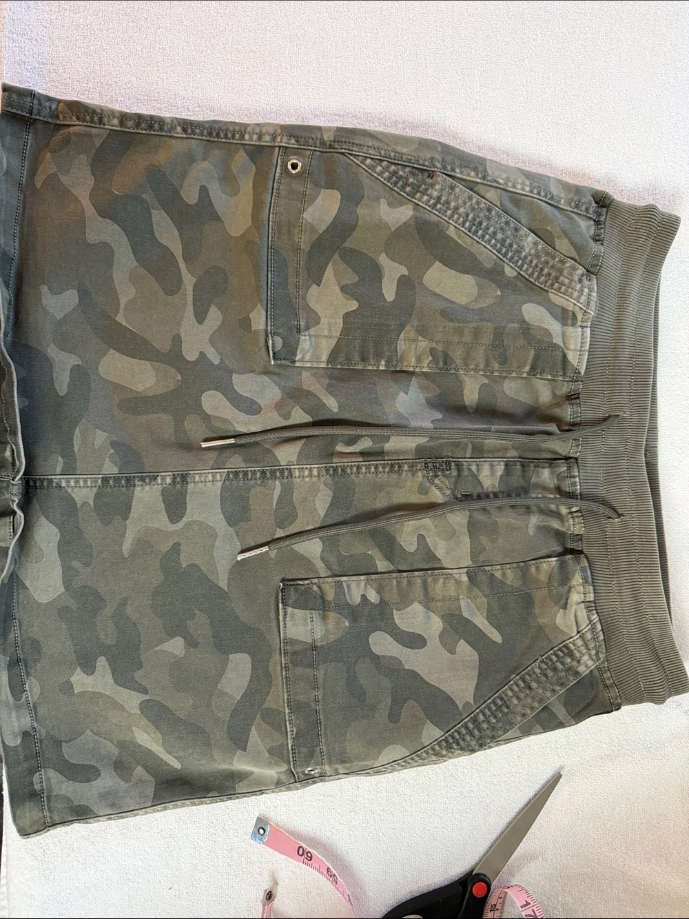 Women’s Maurice camo skort